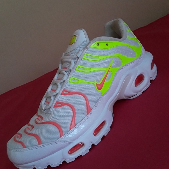 nike tn volt